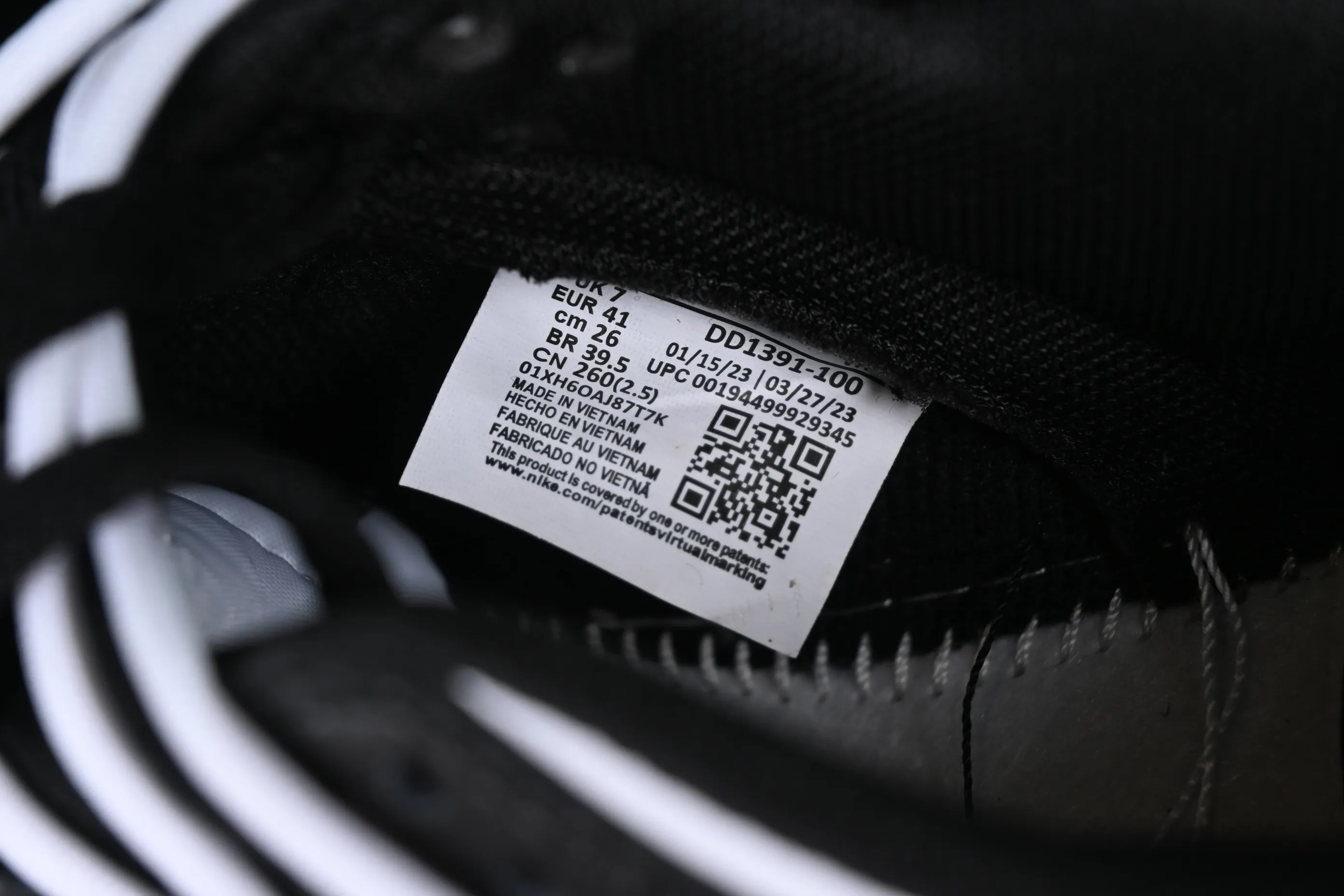 All Categories Nk SB Dunk Series Nk SB Dunk Low Low-top sneakers Nk Dunk Low Black and White Panda Customized version of deconstructed strap casual sneakers DD1391-100
